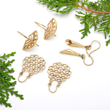 Elegant Dual Design Brass Drop Earrings – Geometric & Sleek Style (Set of 2)