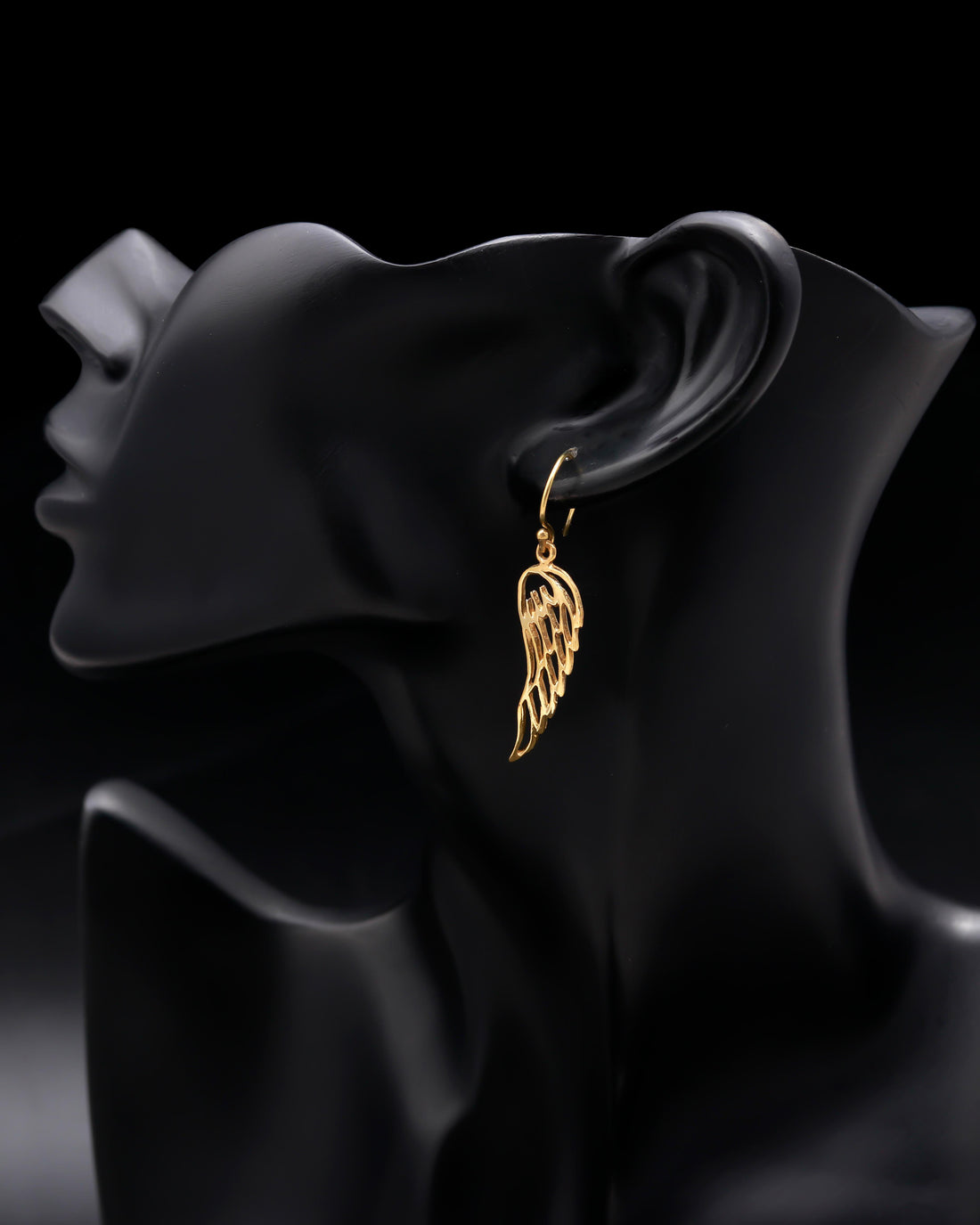 Elegant Gold Earrings Collection: Angel Wings, Feathers, and Geometric Designs 🕸️🪶
